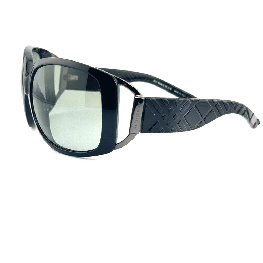 Burberry 4070 3001/11 Sunglasses Frames Black Green Lens‎ H15110